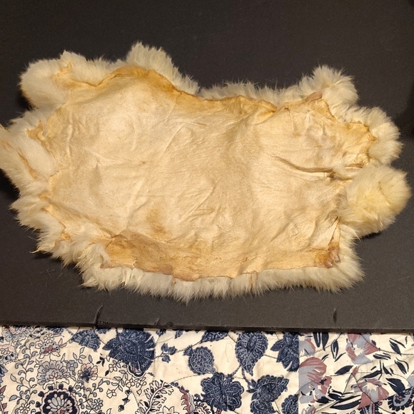 Soft Cream Fur Rug - Picture 2 of 2